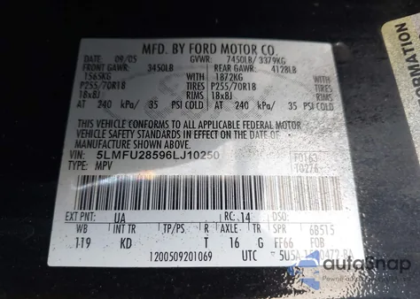 2006 Lincoln Navigator Luxury/Ultimate z USA, uszkodzony, nr VIN 5LMFU28596LJ10250